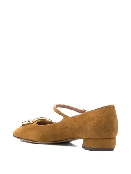 Pantofi cu toc Ferragamo din piele de căprioară cu cataramă maro