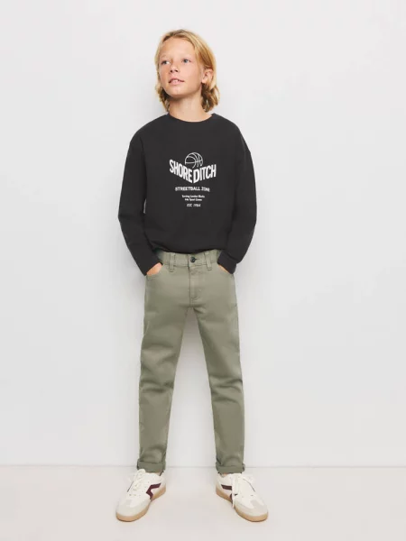Jeansy z wywiniętymi nogawkami khaki Dzieci 7 MANGO KIDS