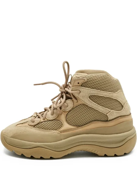 Ghete desert Adidas Yeezy din piele de căprioară
