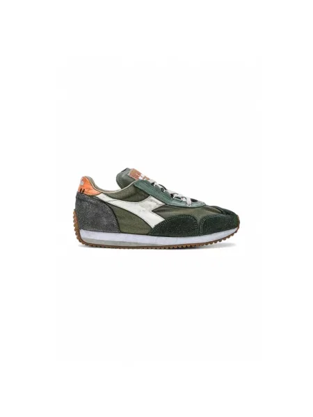 Sneakersy Diadora zamszowe z kamieniami