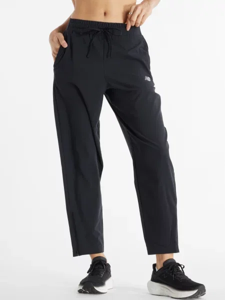 Брюки New Balance черные