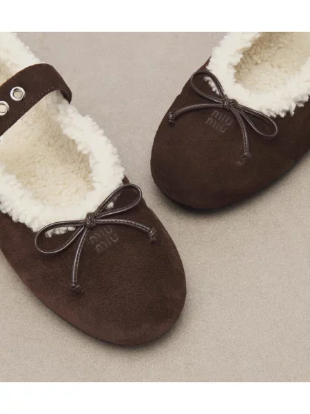 Balerini Miu Miu din piele de căprioară maro
