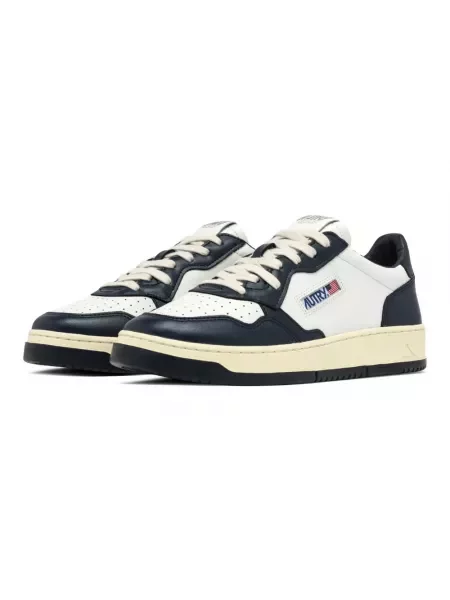 Sneakersy Autry skórzane białe