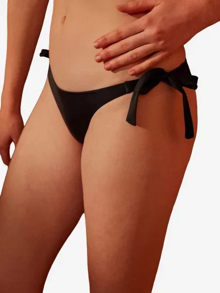 Penti Bikini hlačke Bikinihosen' črna
