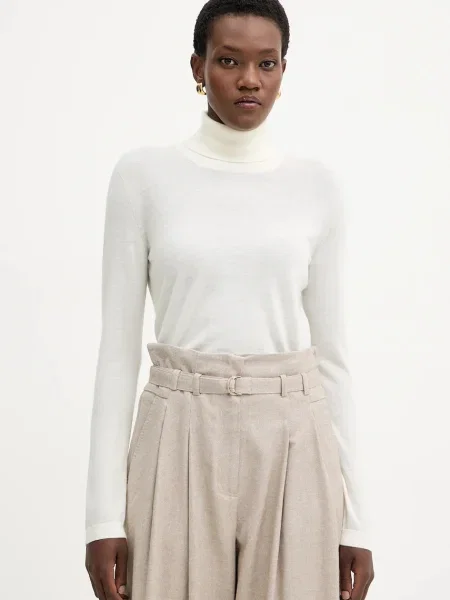 Вълнен пуловер MM ADRIA от лека материя с поло бежово