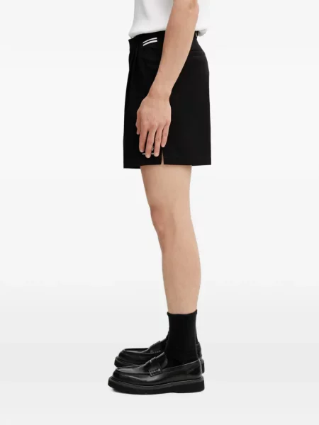 Pantaloni scurți Fred Perry cu broderie negru