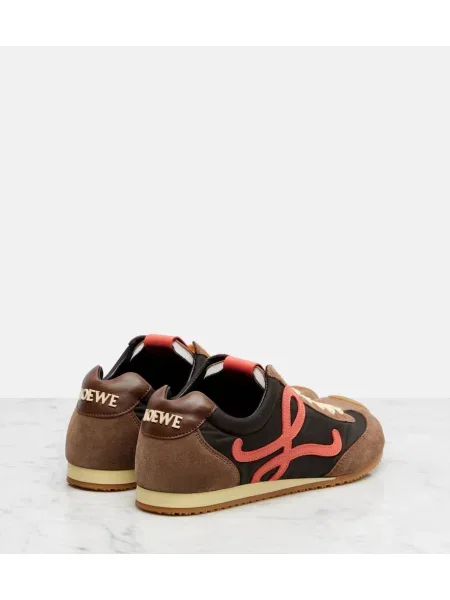 Sneakerși Loewe din piele de căprioară maro