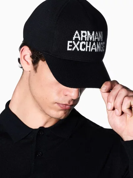 Кепка Armani Exchange черная