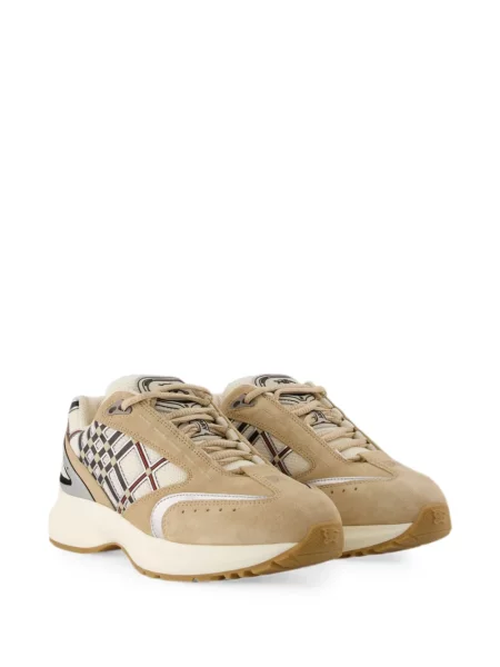 Sneakerși Burberry în carouri