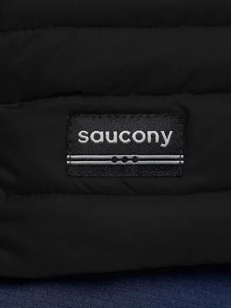Утеплена вітровка Saucony чорна