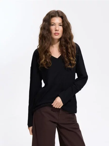 Reserved Tricou cu mânecă lungă cu conținut ridicat de modal negru