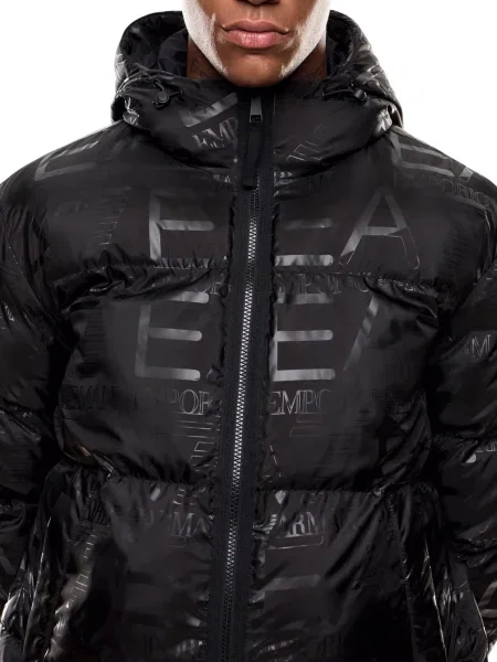 Emporio Armani Zimné bundy Modern Fit čierna