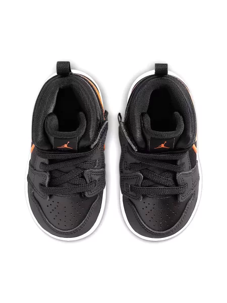 Členkové topánky Nike čierna
