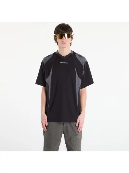 Навчання футболка Umbro чорна