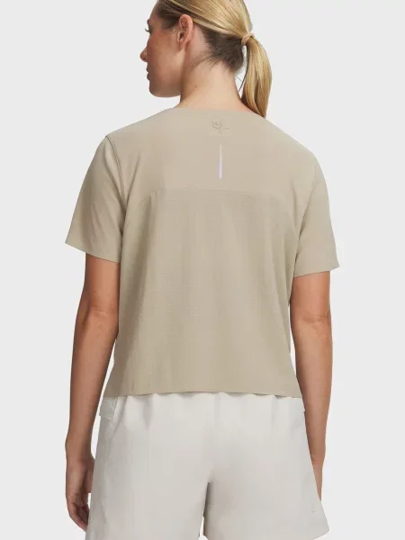 Футболка Under Armour для бігу бежева
