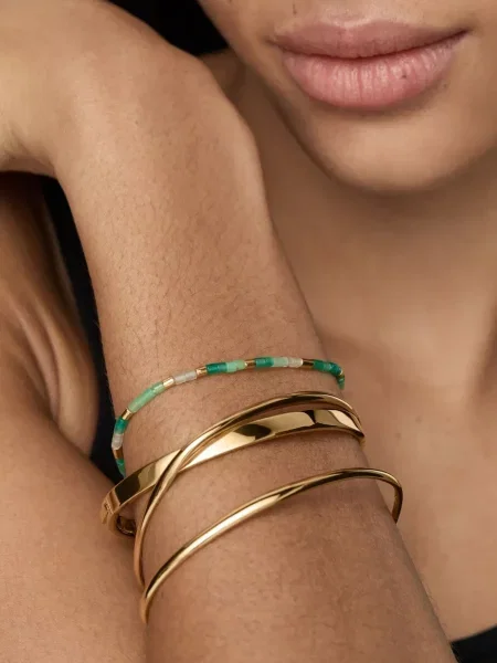 Гривна Monica Vinader зелено