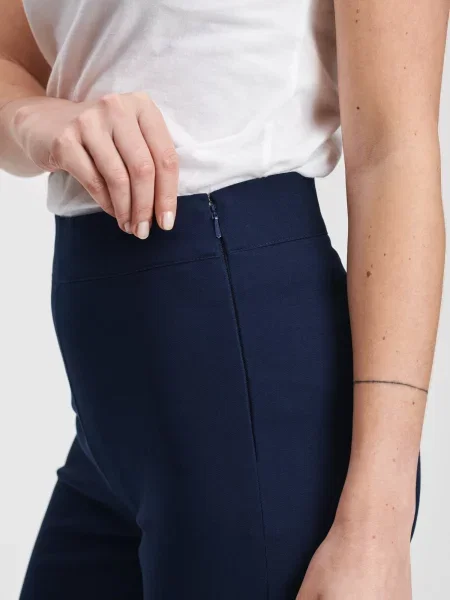 Pantaloni chino Gap albastru