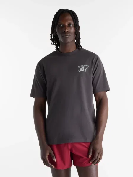 Футболка New Balance чорний