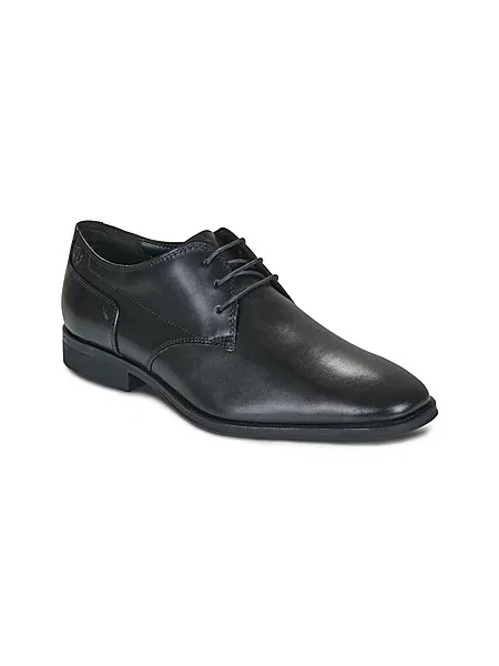 Nizki čevlji Clarks s čipko črna