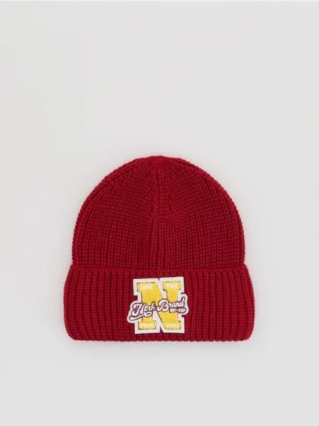 Шапка Reserved красная