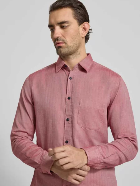 Koszula casualowa o kroju slim fit z kołnierzykiem typu kent Olymp Level 5 czerwona