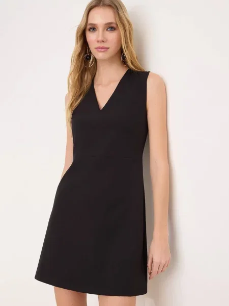 Trendyol Rochie negru