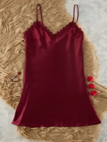 Pižama Trendyol rdeča