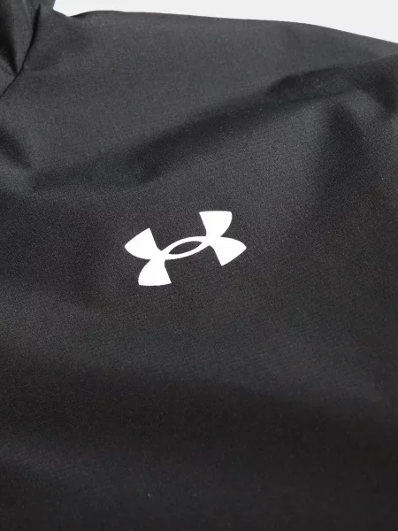 Vjetrovka Under Armour crna