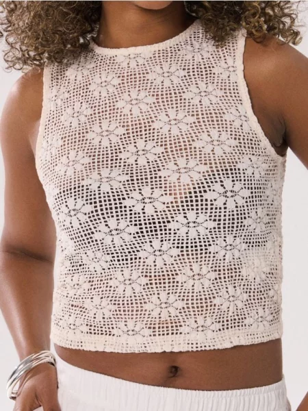 В’язаний топ з квітковим візерунком нюдовий