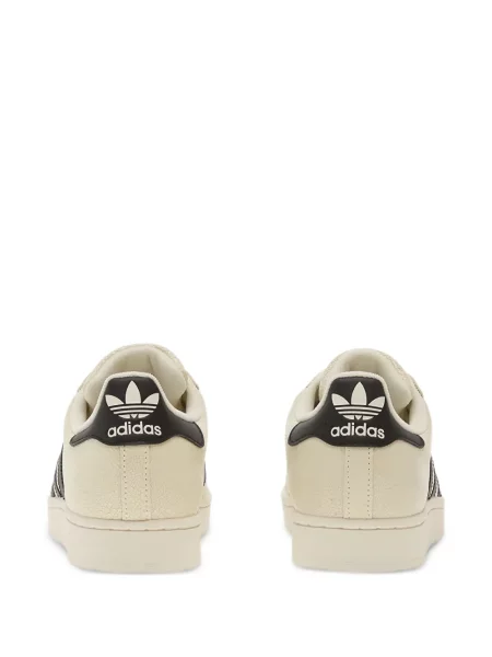 Sneakersy Adidas Spezial z nadrukiem w panterkę zamszowe zielone