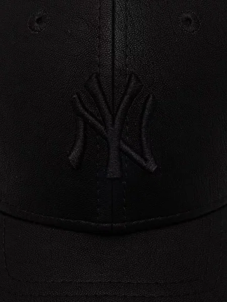 Șapcă New Era negru