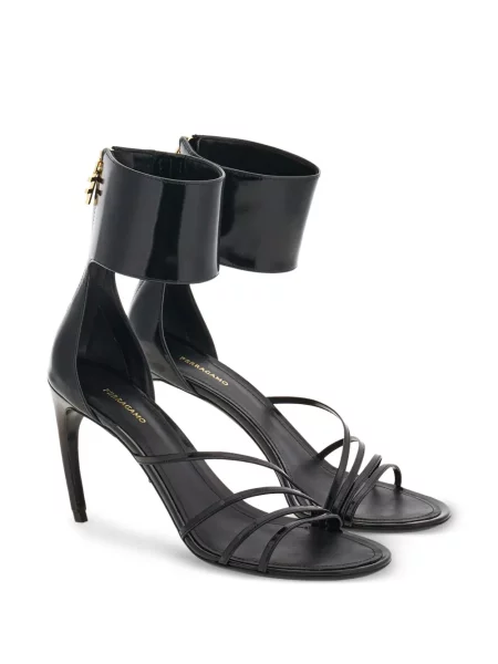 Sandalai Ferragamo juoda