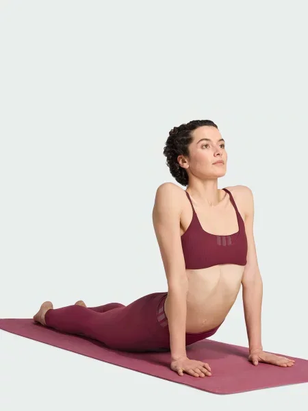 Спортивный топ Adidas