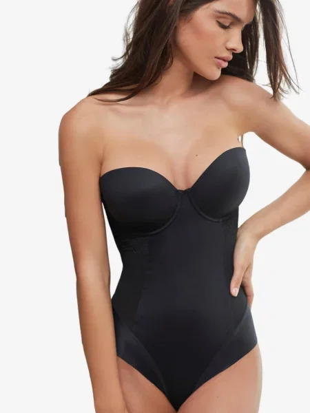 Next Body modelator negru
