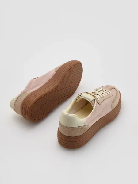 Кроссовки Reserved