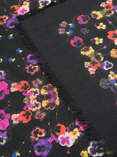 Fular Givenchy cu imagine negru