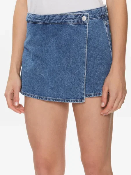 Calvin Klein Jeans Pantaloni scurți de blugi Wrap Skort albastru
