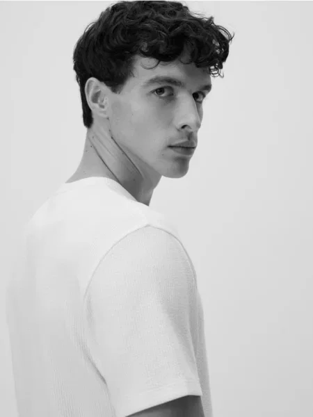 Reserved Tricou structurat slim fit crem