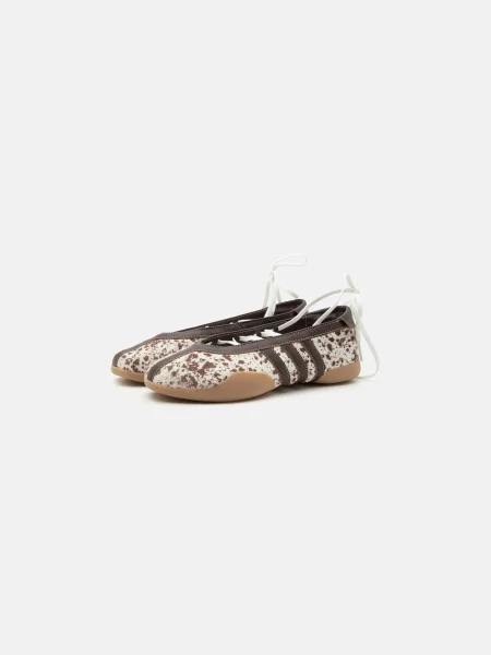 ADIDAS ORIGINALS Nízke tenisky TAEKWONDO MEI hnedá / tmavohnedá biela