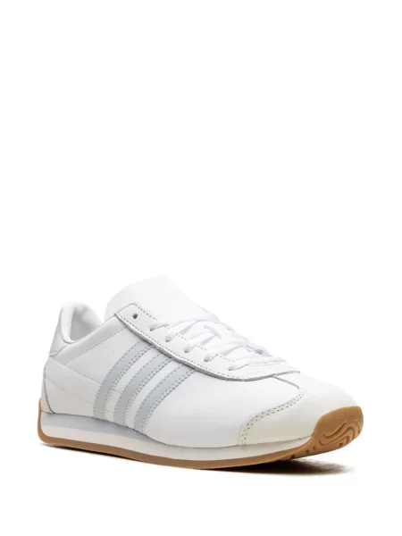 Маратонки Adidas бяло