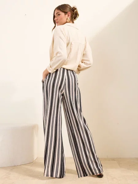 Friends Like These Pantaloni negru alb