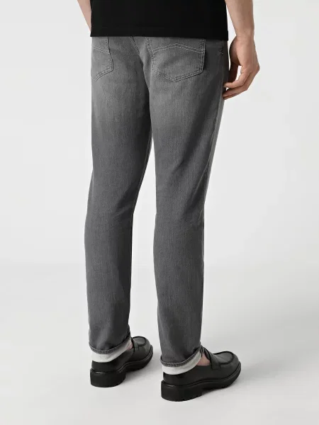 Джинсы Armani Exchange серые