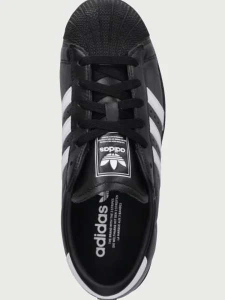 Кожаные кроссовки Adidas Originals