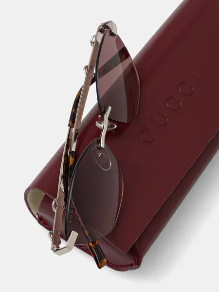 Солнцезащитные очки Gucci