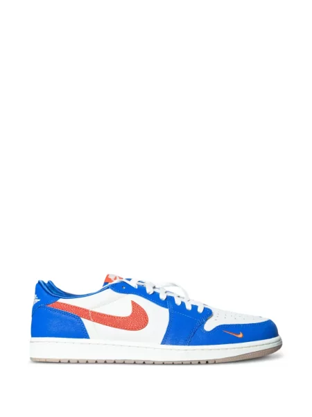 Sneakerși Jordan alb