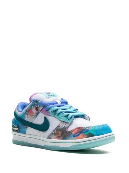 Боти Nike бяло