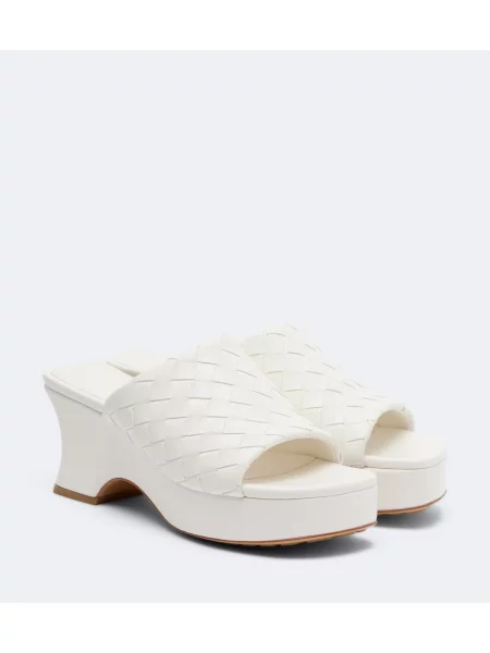 Papuci tip mules Bottega Veneta din piele cu pană alb