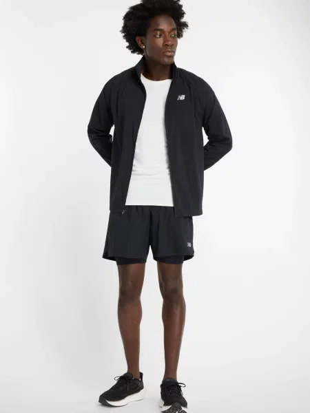 Спортивные шорты New Balance черные