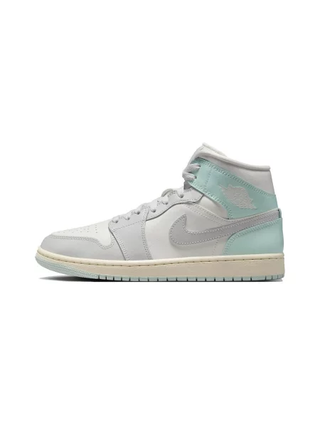 Členkové topánky Nike biela