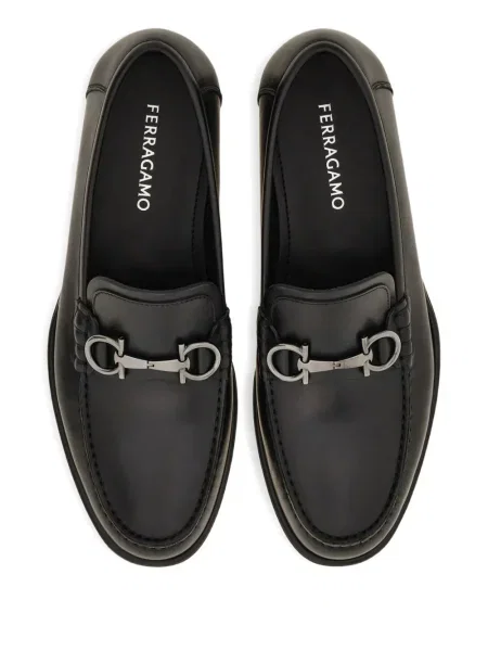 Pantofi loafer Ferragamo cu cataramă negru